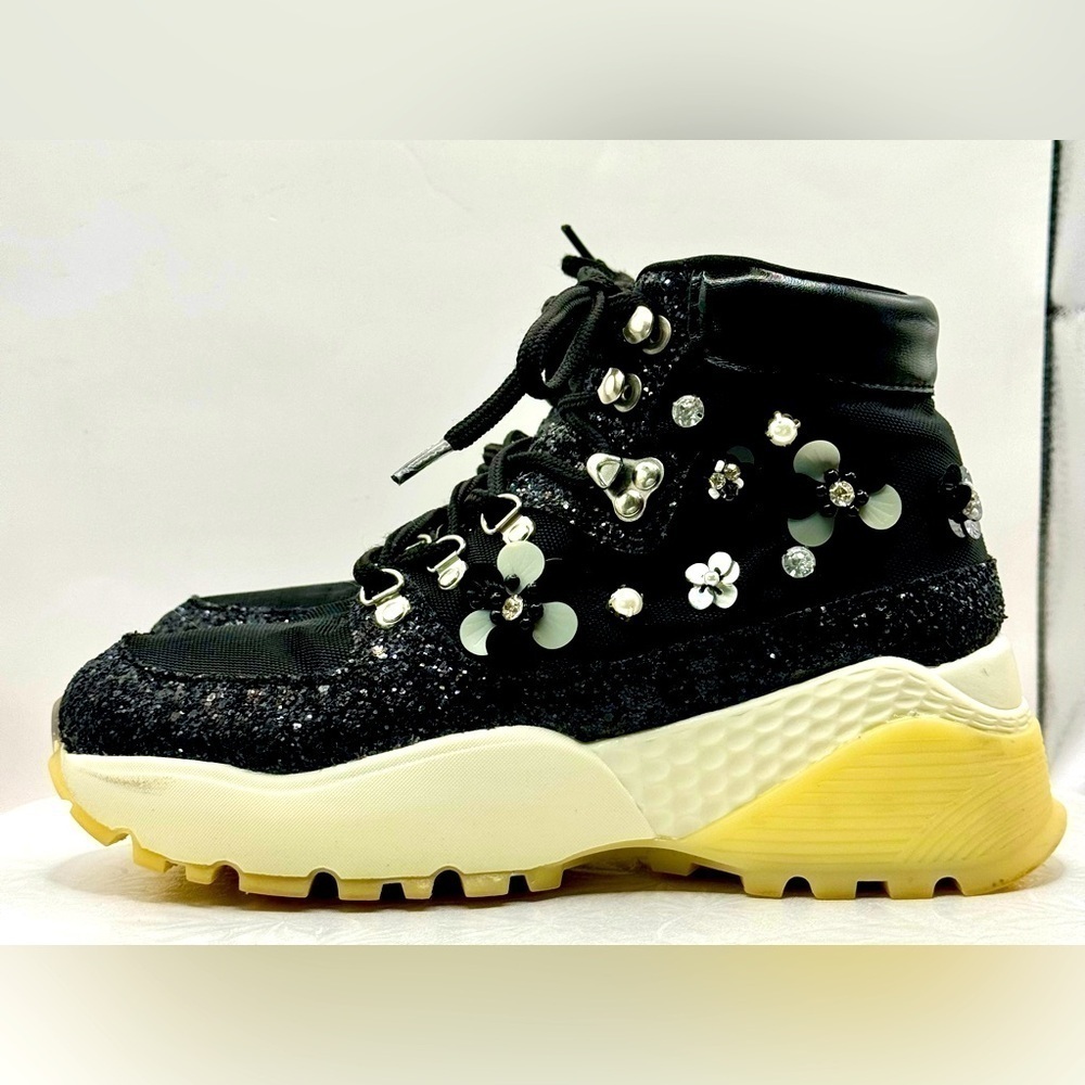 Betsey Johnson Women's Abel Lace Up Platform Bootie Black White‎ Women’s Size 7